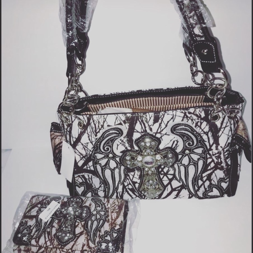 Camo print angel wings cross purse and wallet NWT